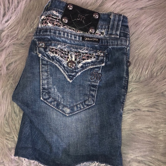 Miss Me Shorts - Picture 1 of 8
